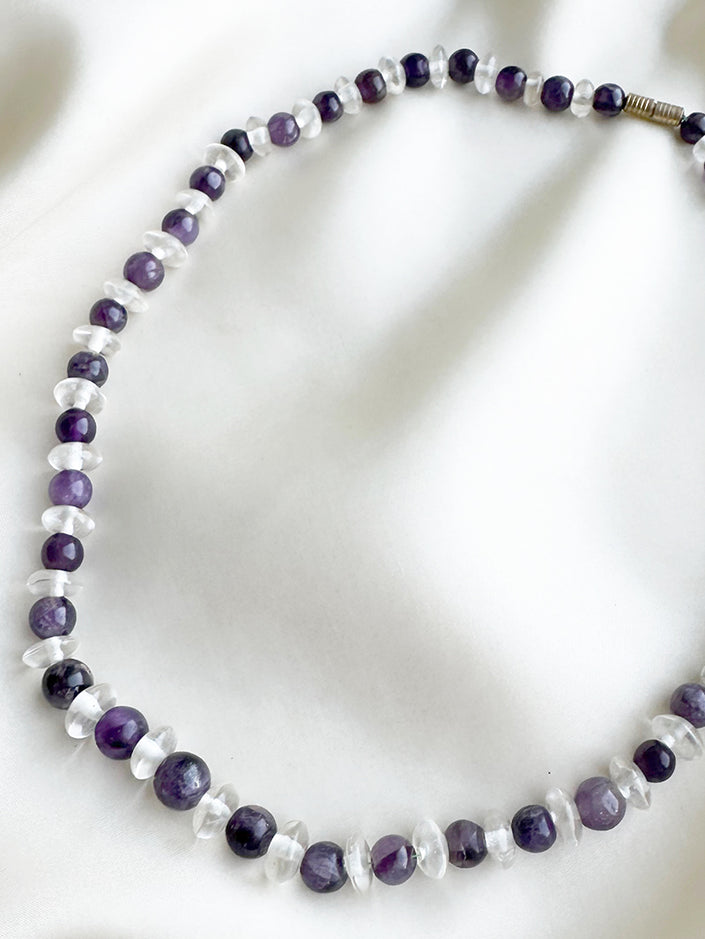 Collier van amethist en bergkristal