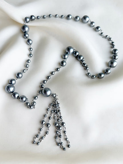 Grijze faux parelketting