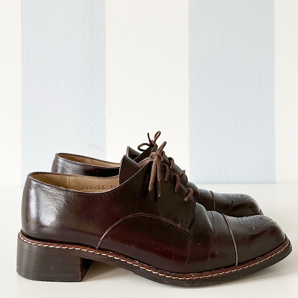 Bruine leren brogues