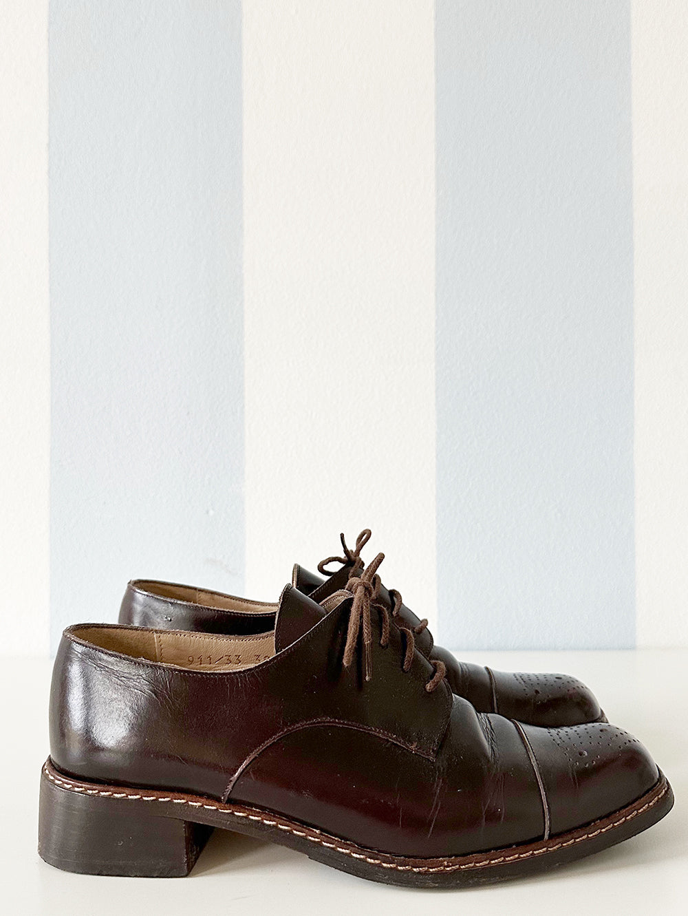 Bruine leren brogues