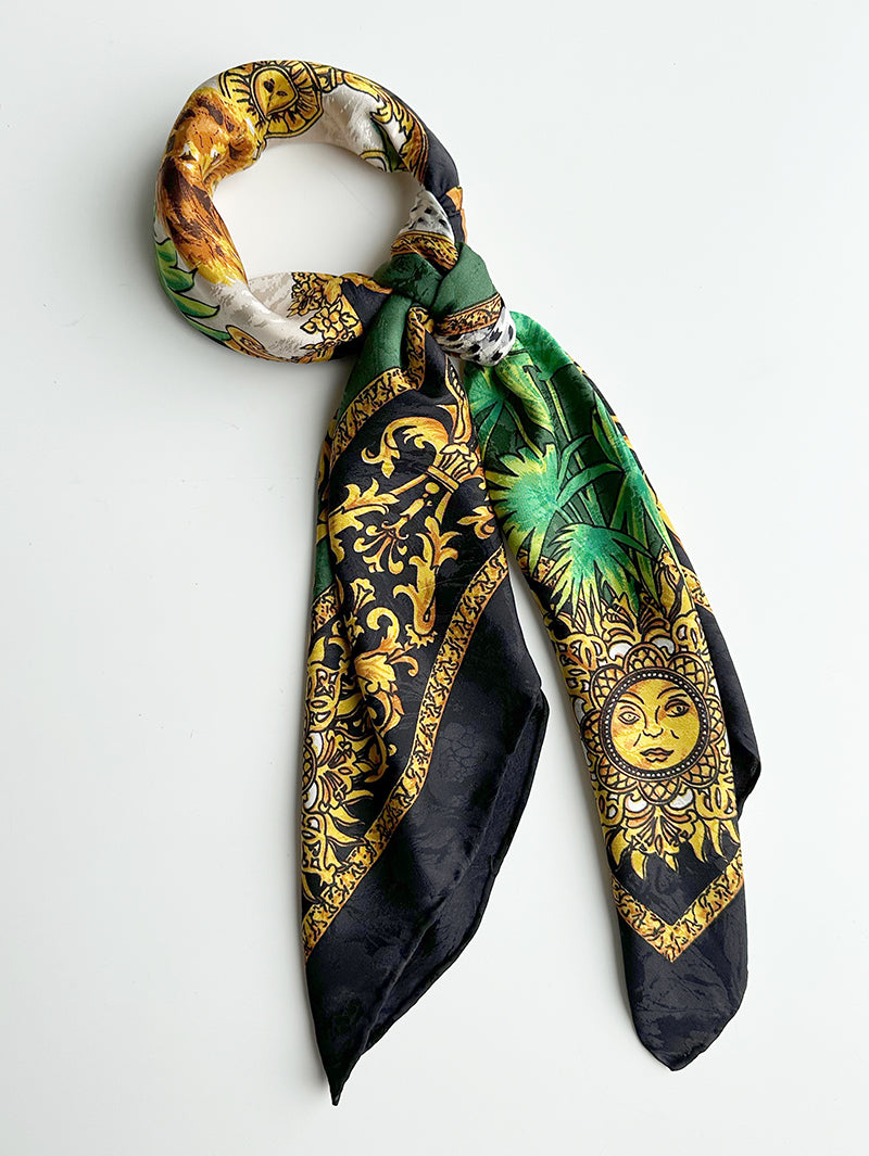 Zijden sjaal met leeuw