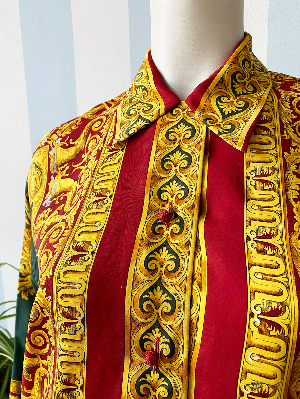 Zijden blouse met barok dessin