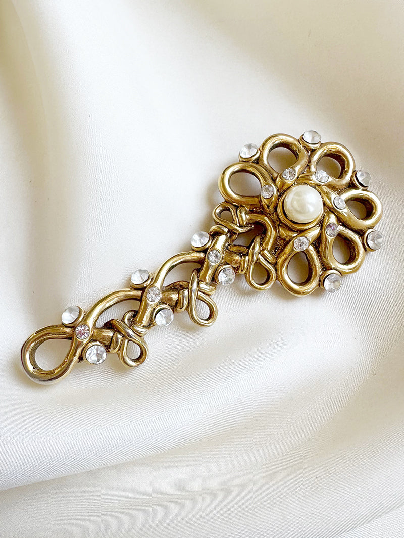 Grote(!) designer broche