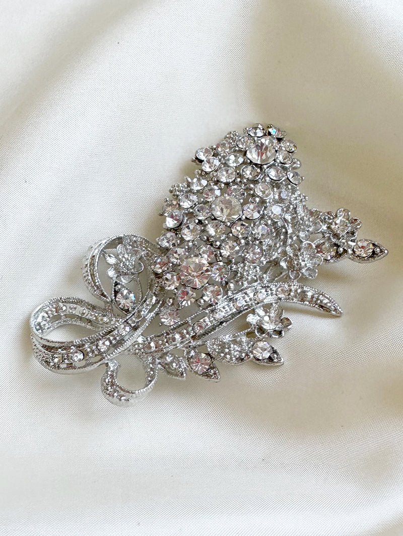 Zilveren strass broche