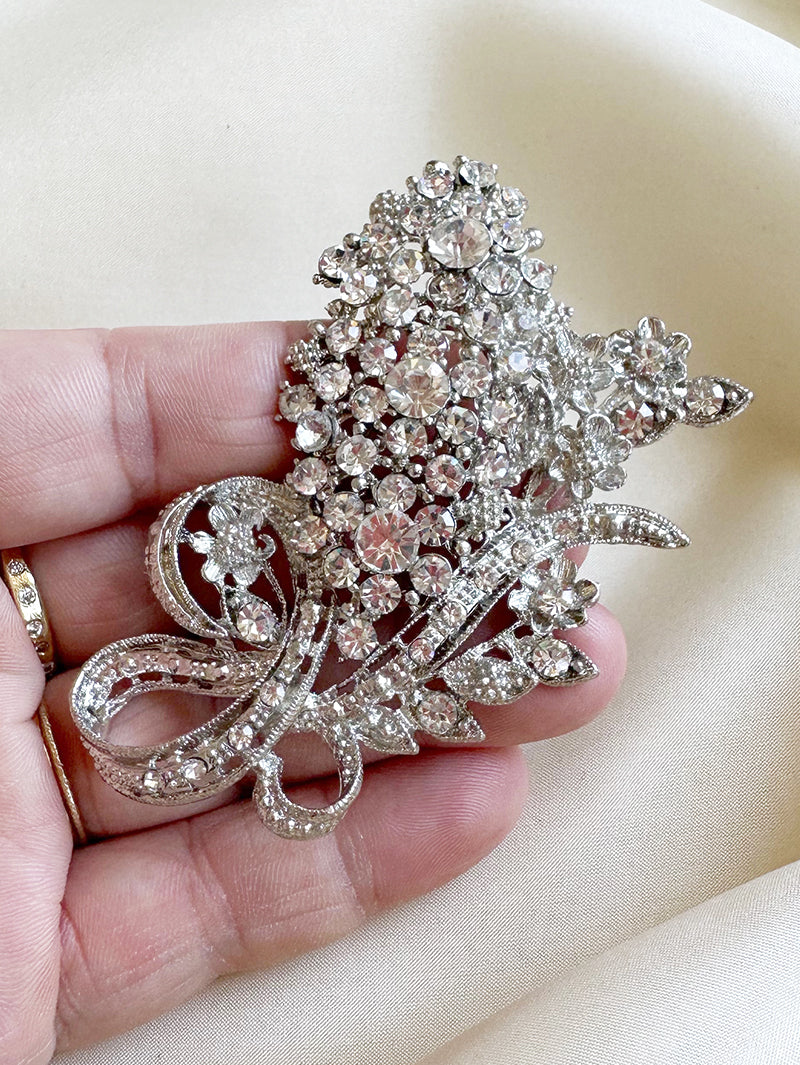 Zilveren strass broche