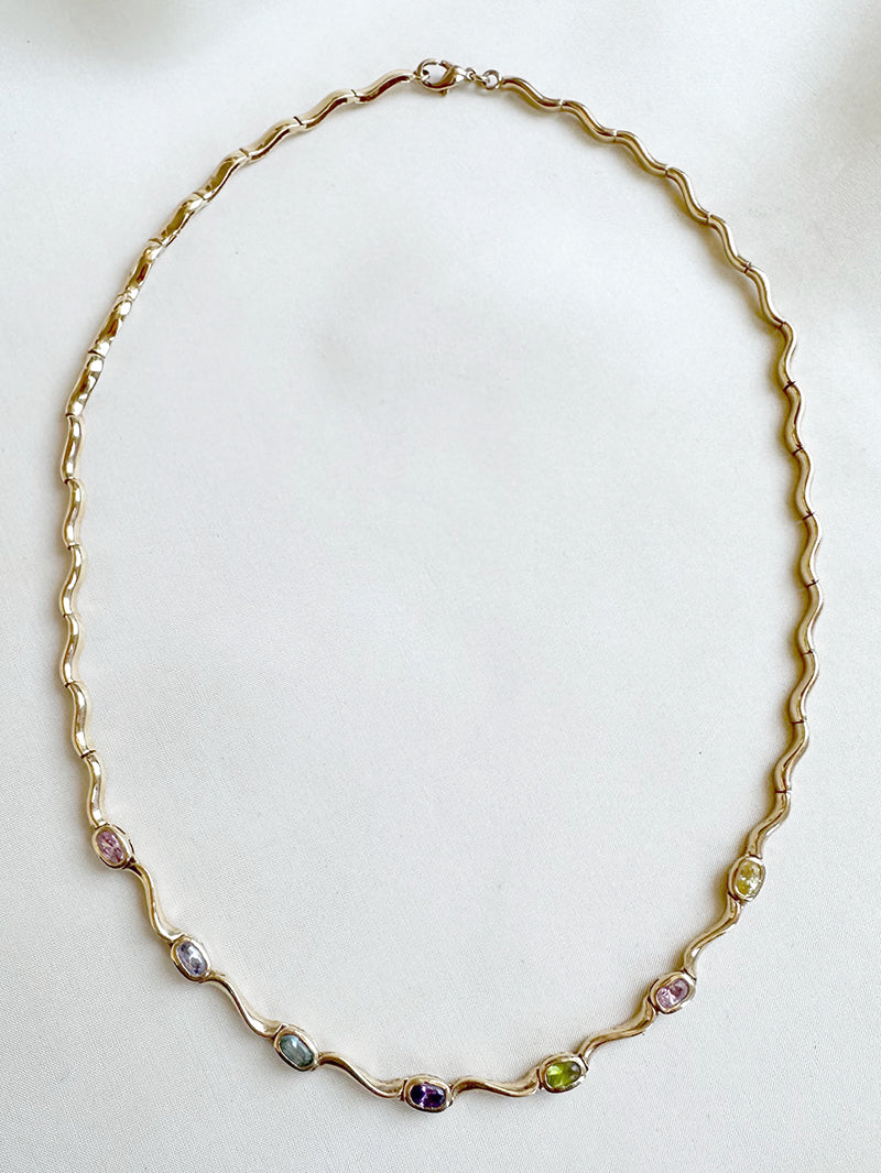 Verguld collier met steentjes