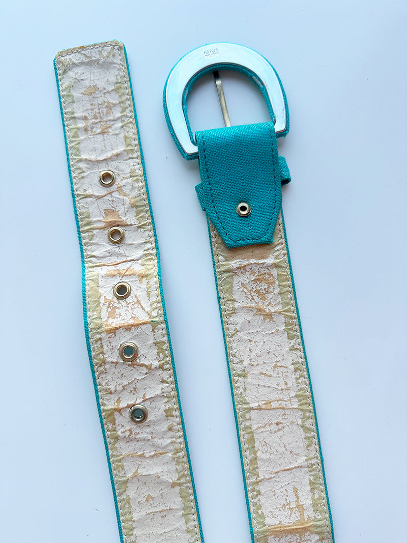 Turquoise doorknoopjurk