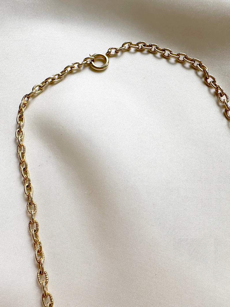 Gouden ketting met grote hanger
