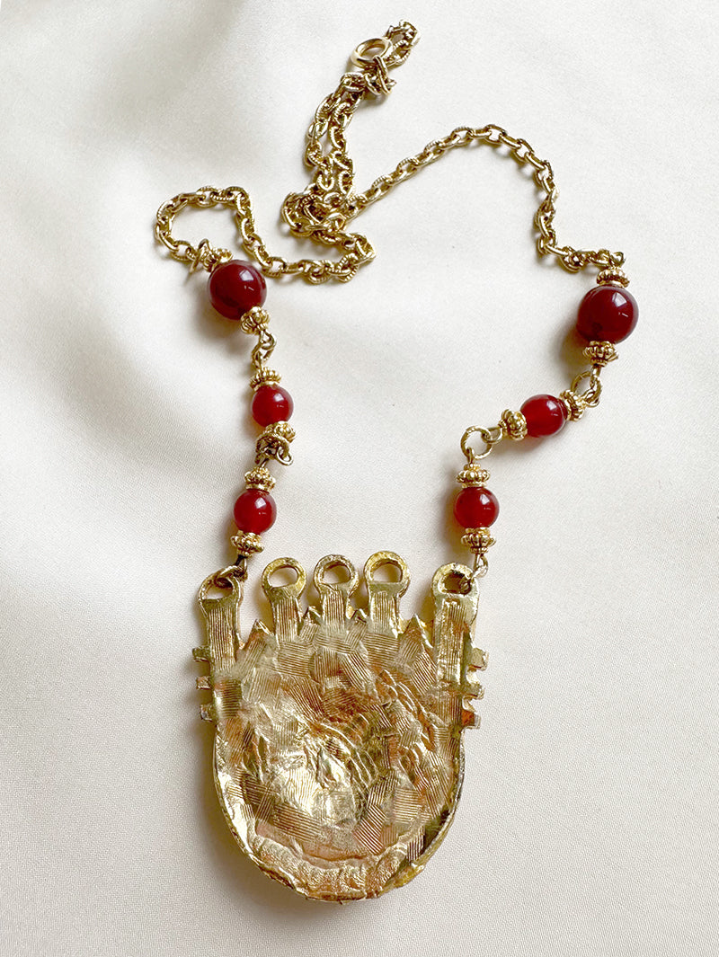 Gouden ketting met grote hanger