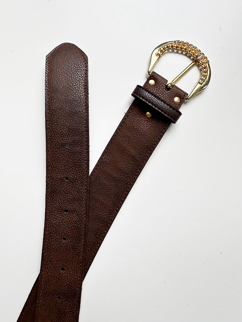 Bruine ceintuur met gouden gesp
