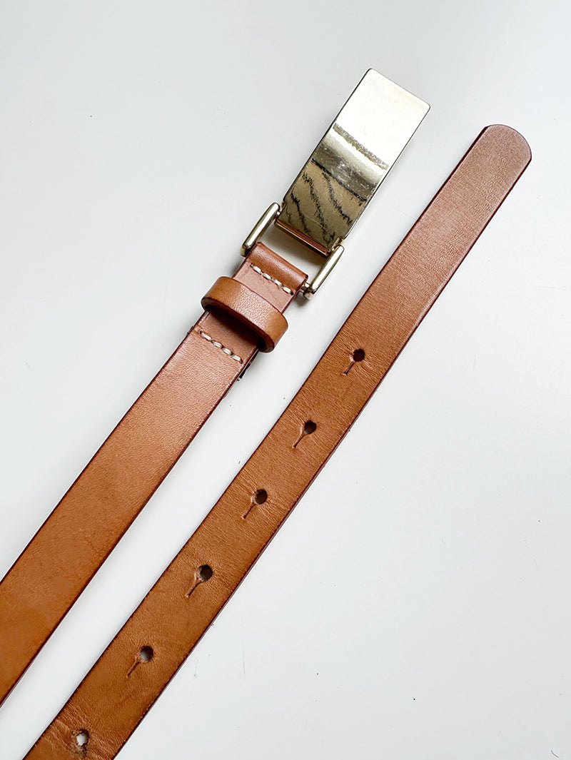 Smalle leren ceintuur