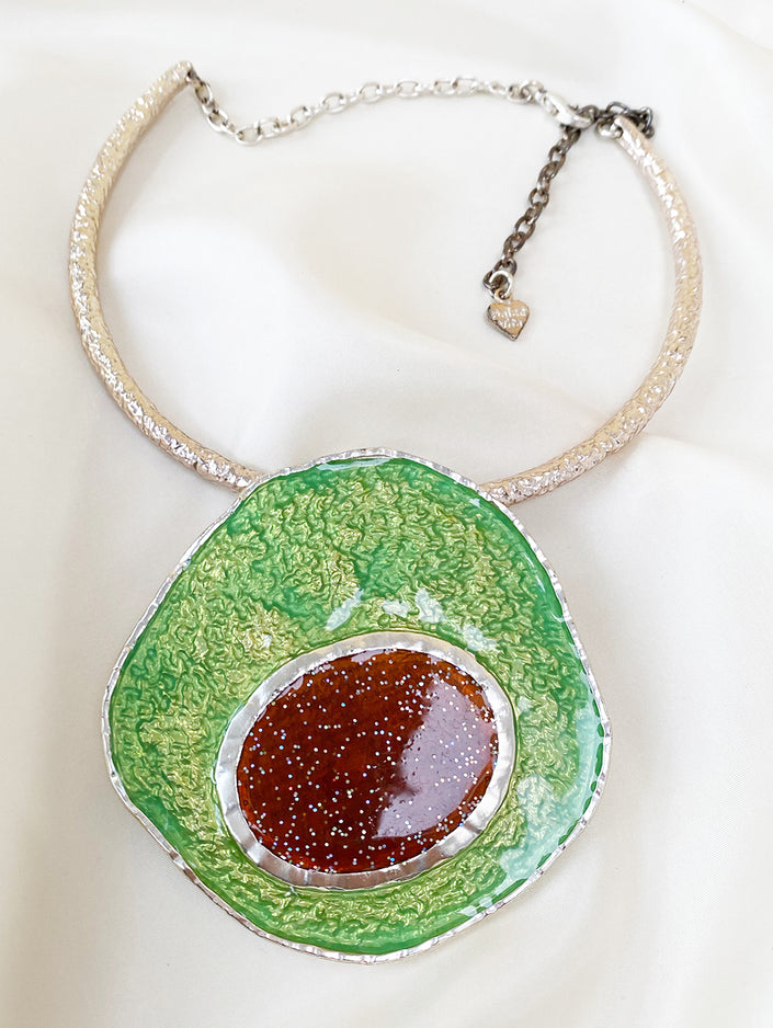 Verzilverd collier met grote hanger