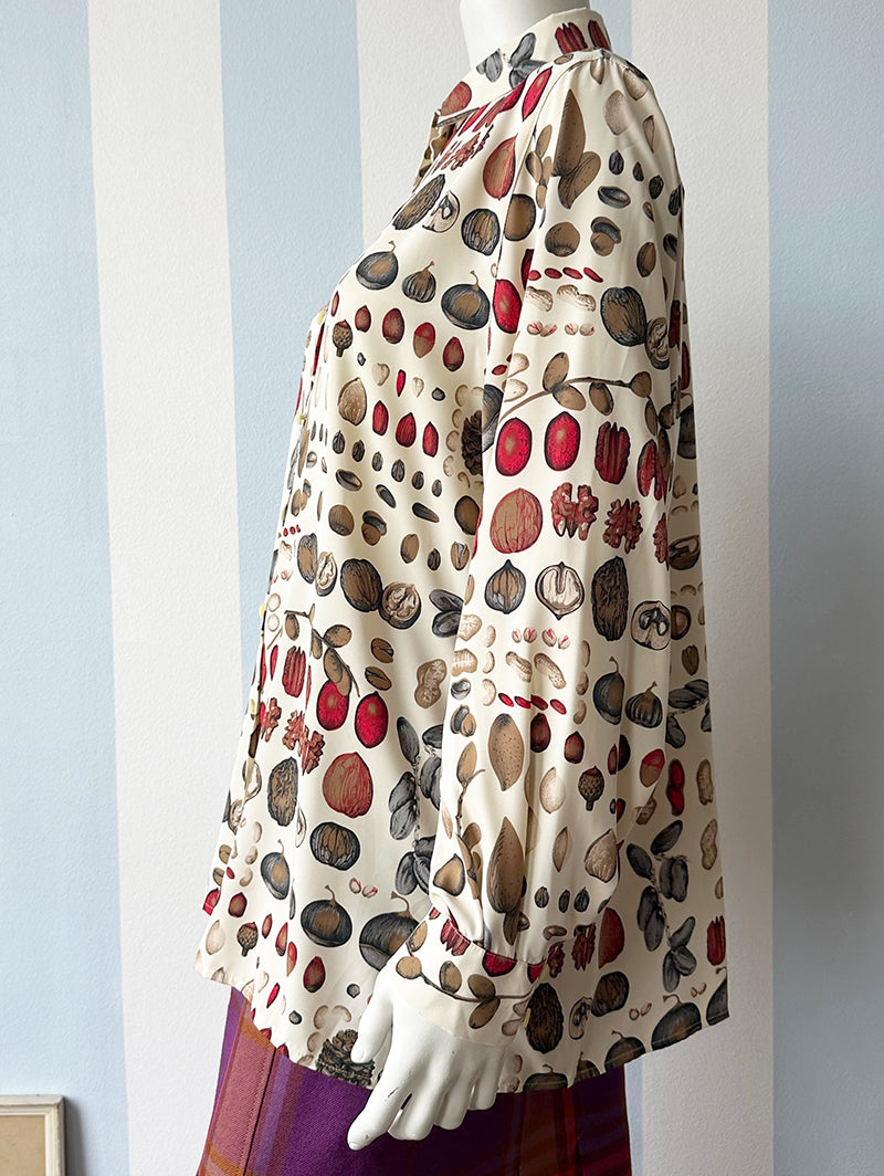 Blouse met dessin met een verzameling noten