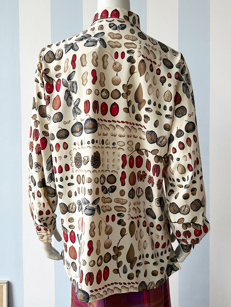 Blouse met dessin met een verzameling noten