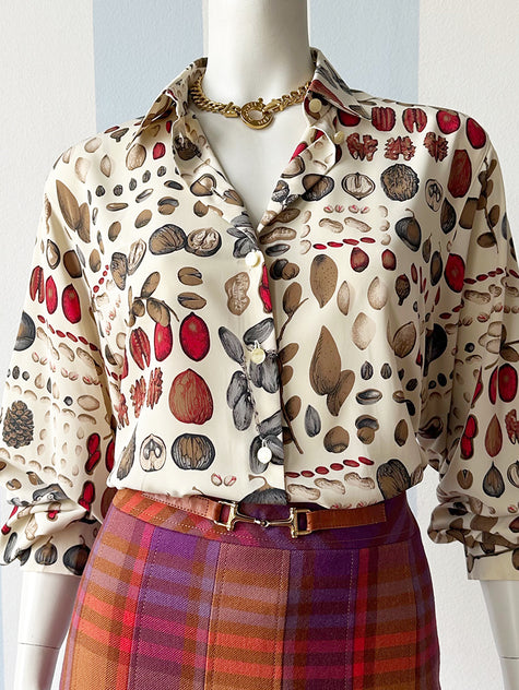 Blouse met dessin met een verzameling noten