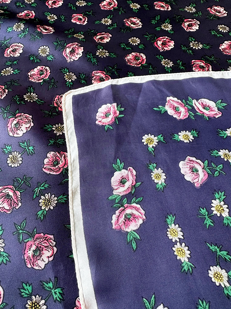 Donkergrijs floral sjaaltje