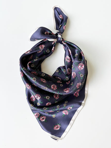 Donkergrijs floral sjaaltje