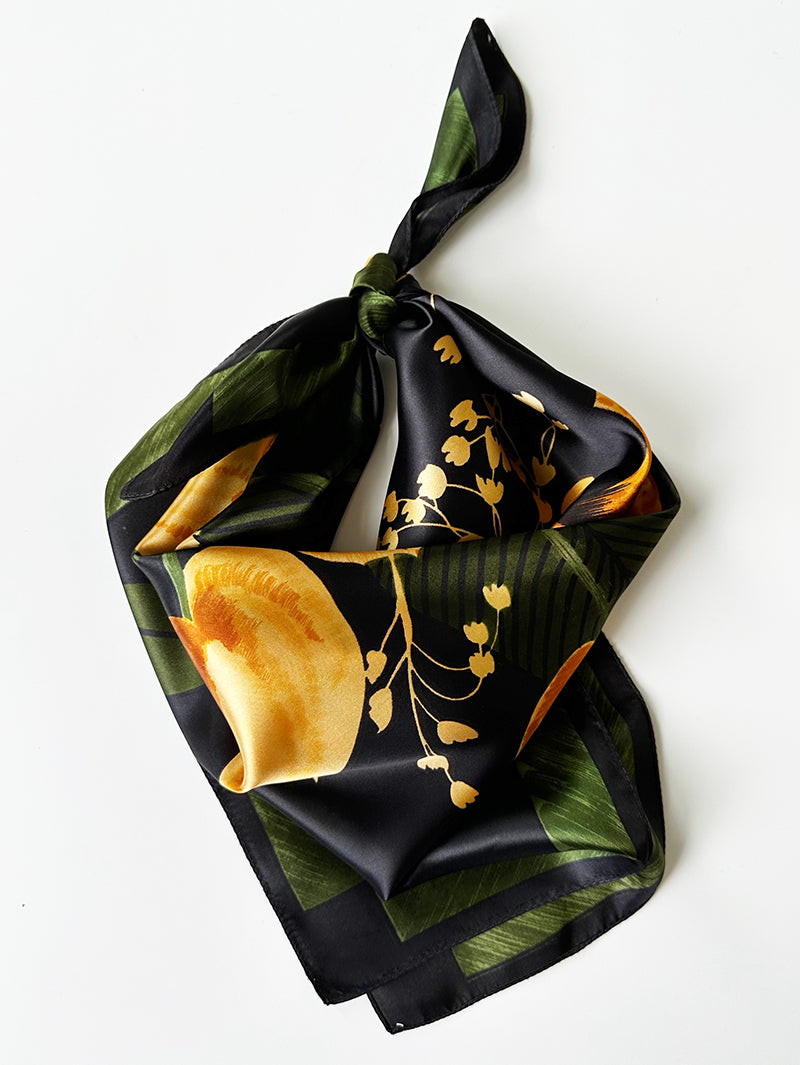 Sjaal met tropische bloemen