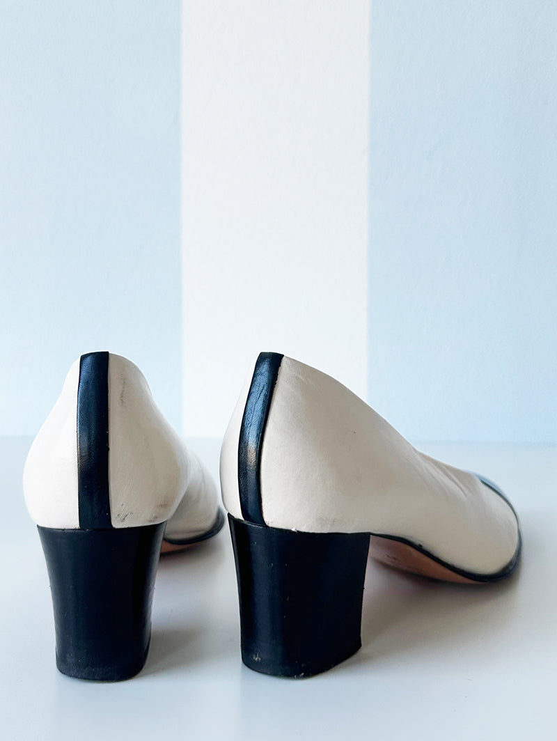 Leren Chanel-stijl pumps