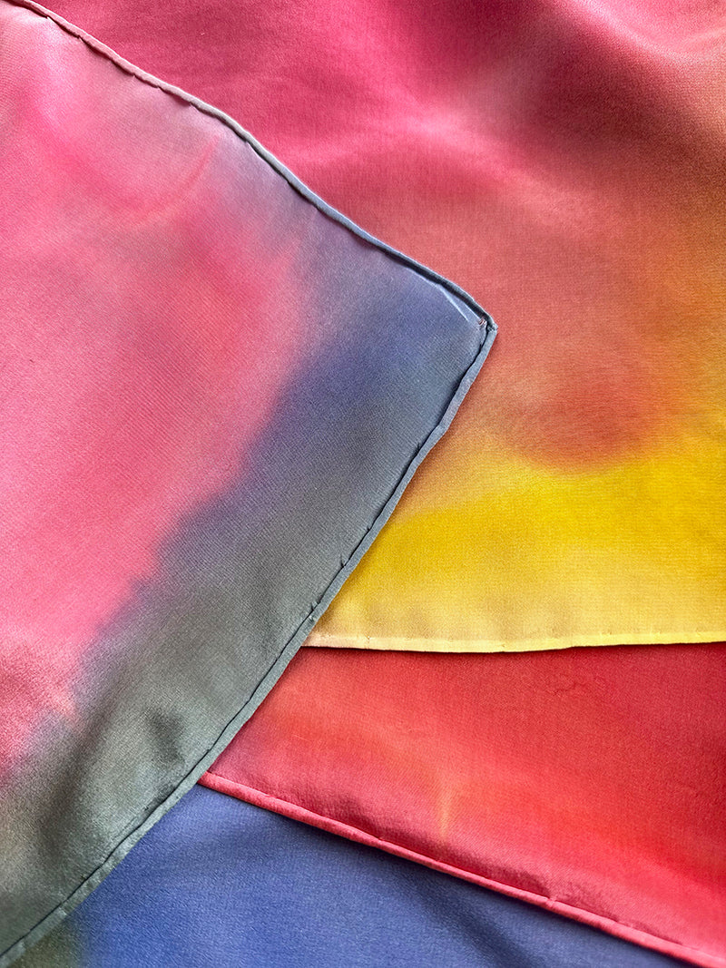 Zijden regenboog sjaal