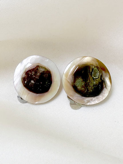 Parelmoeren clip oorbellen