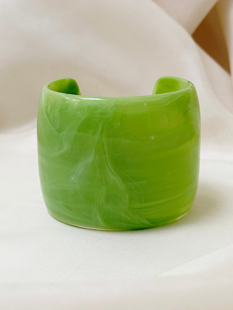 Brede groene bangle