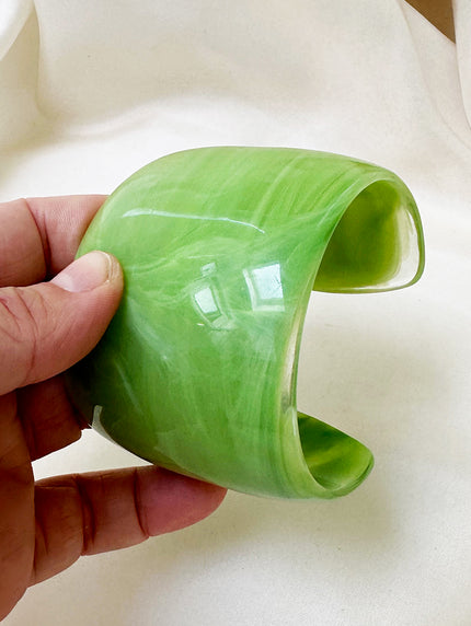 Brede groene bangle