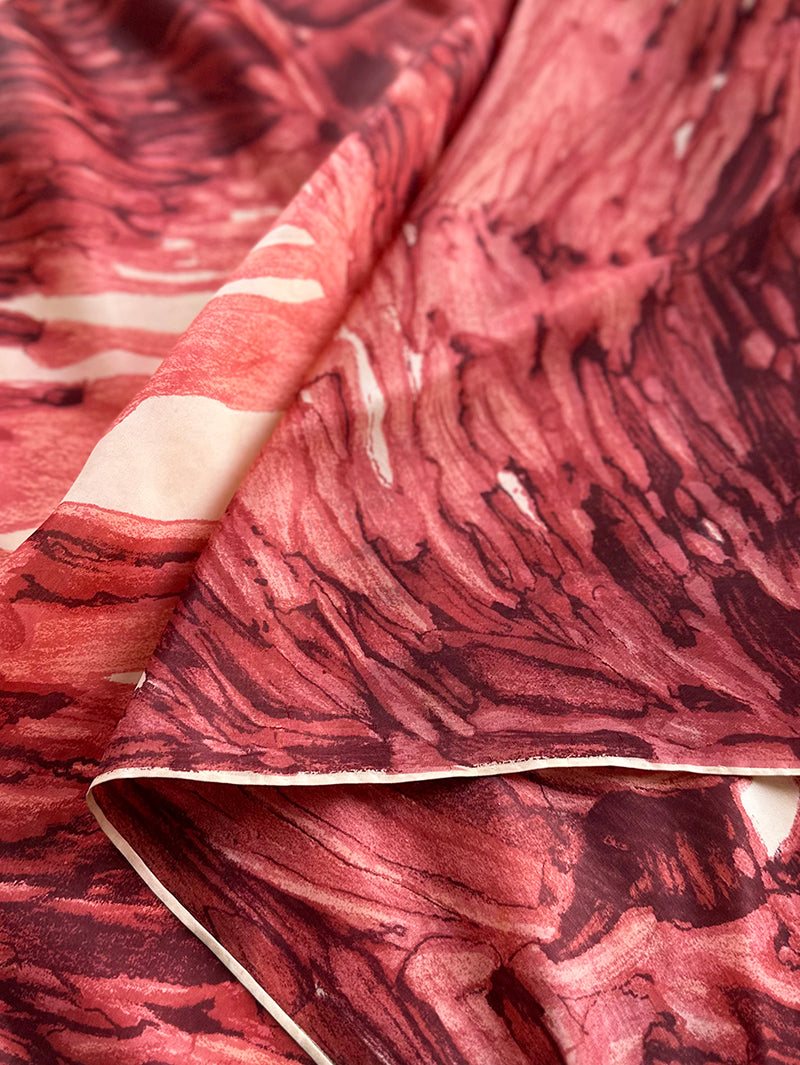 Roodbruine zijden sjaal