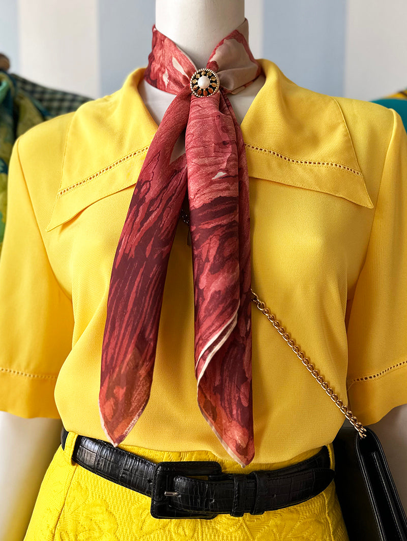 Roodbruine zijden sjaal