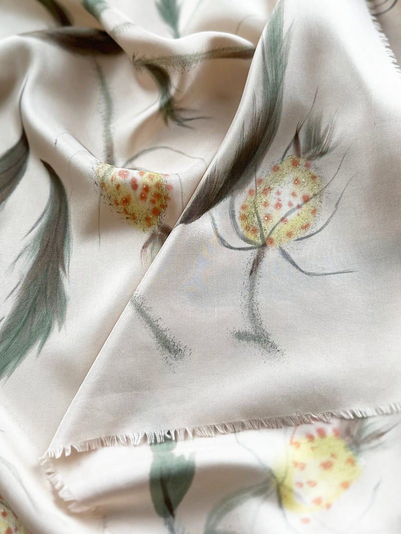 Zijden sjaal met bloemen