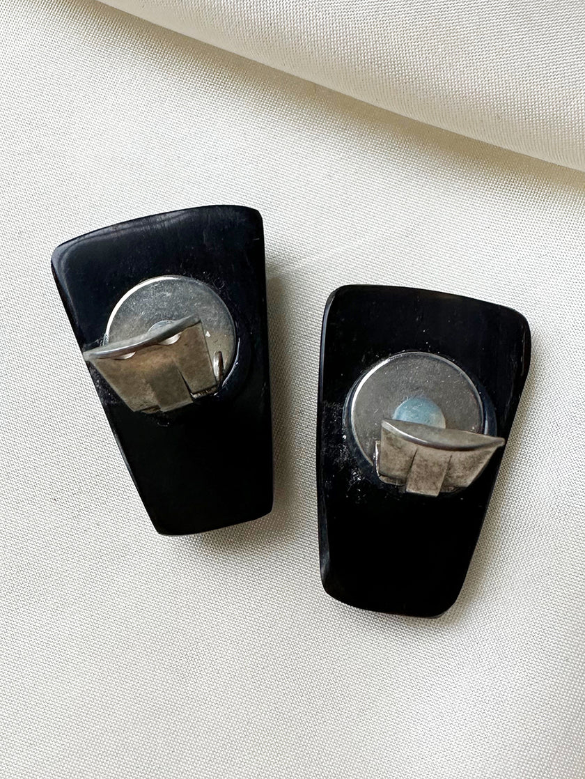 Clip oorbellen van hoorn