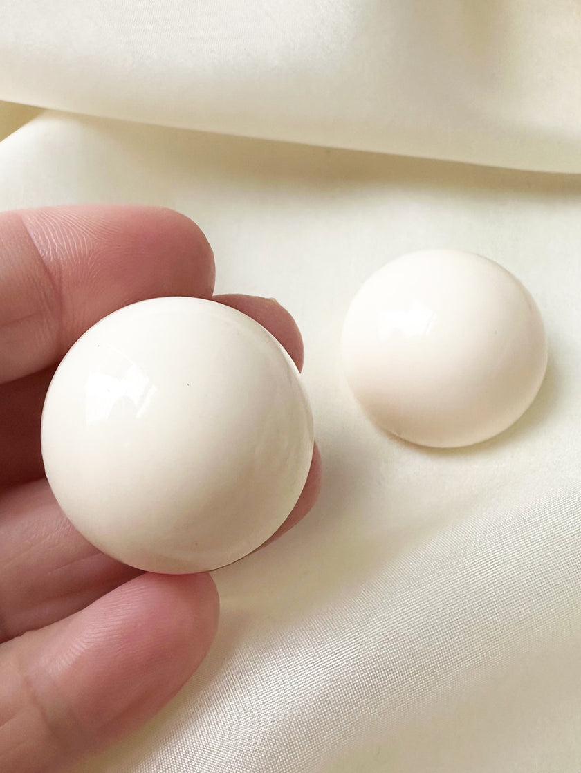 Ronde crème clip oorbellen