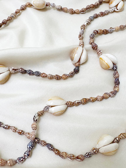 Lange schelpjesketting