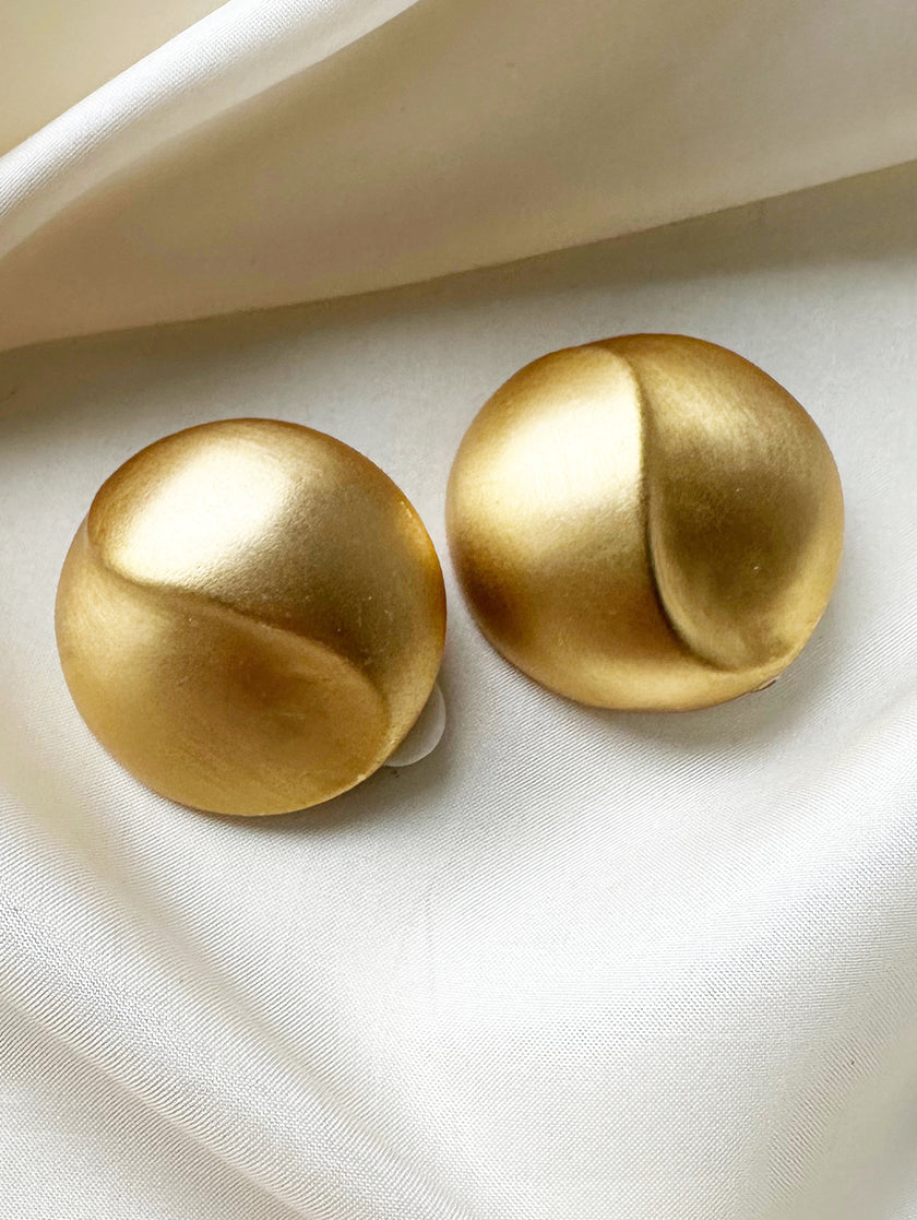 Grote ronde matgouden clip oorbellen