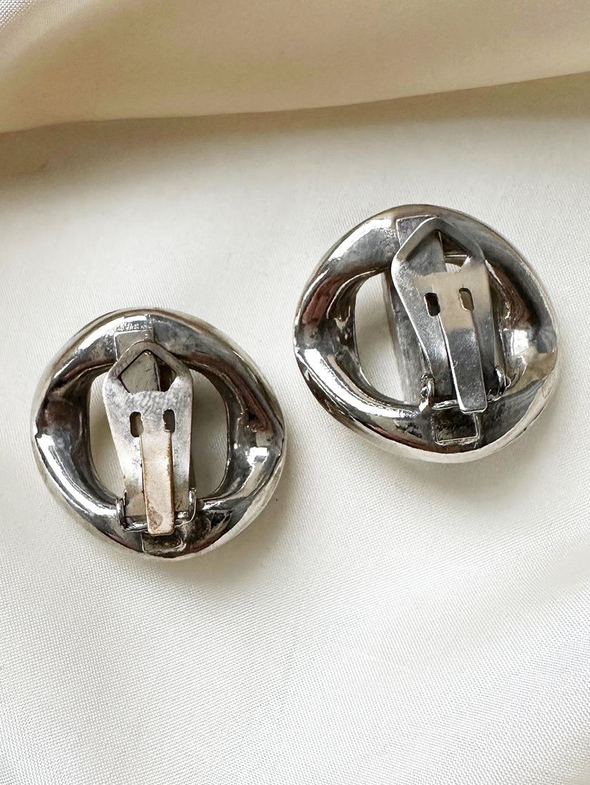 Zilveren clip oorbellen met houten detail