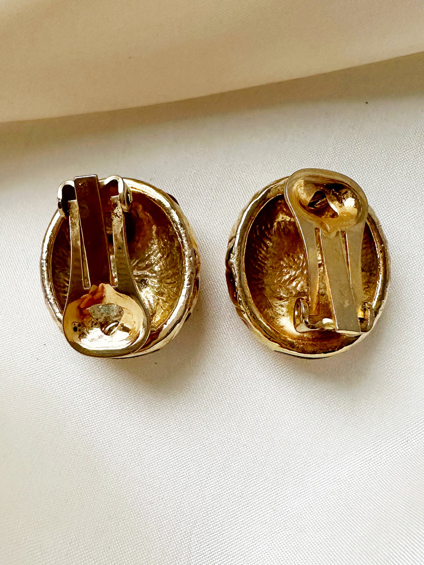 Rood/zwart geëmailleerde clip oorbellen