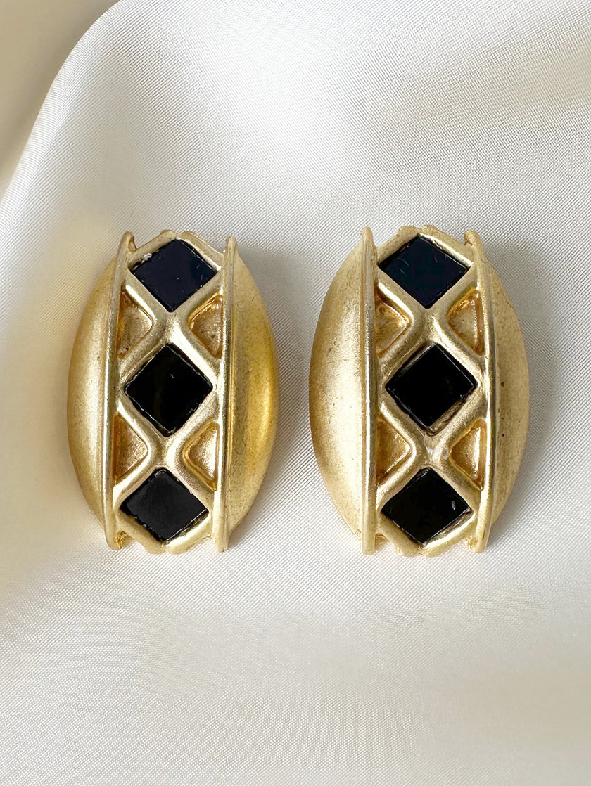 Lange zwart/gouden clip oorbellen