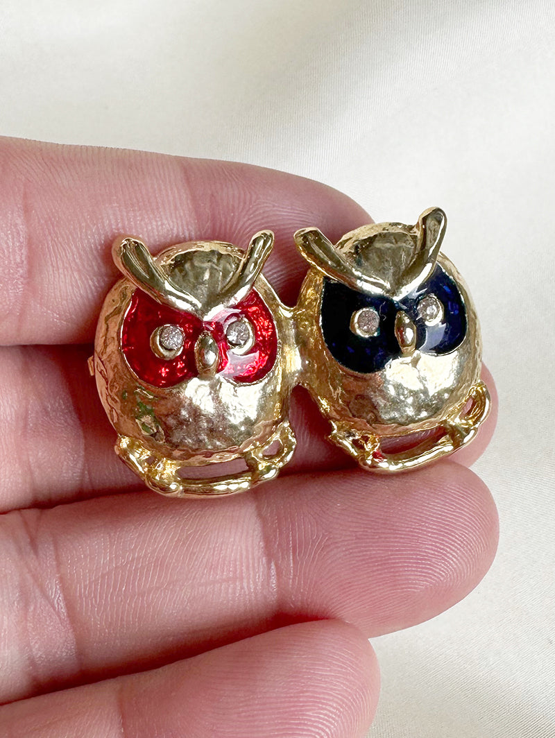 Vergulde uiltjes broche