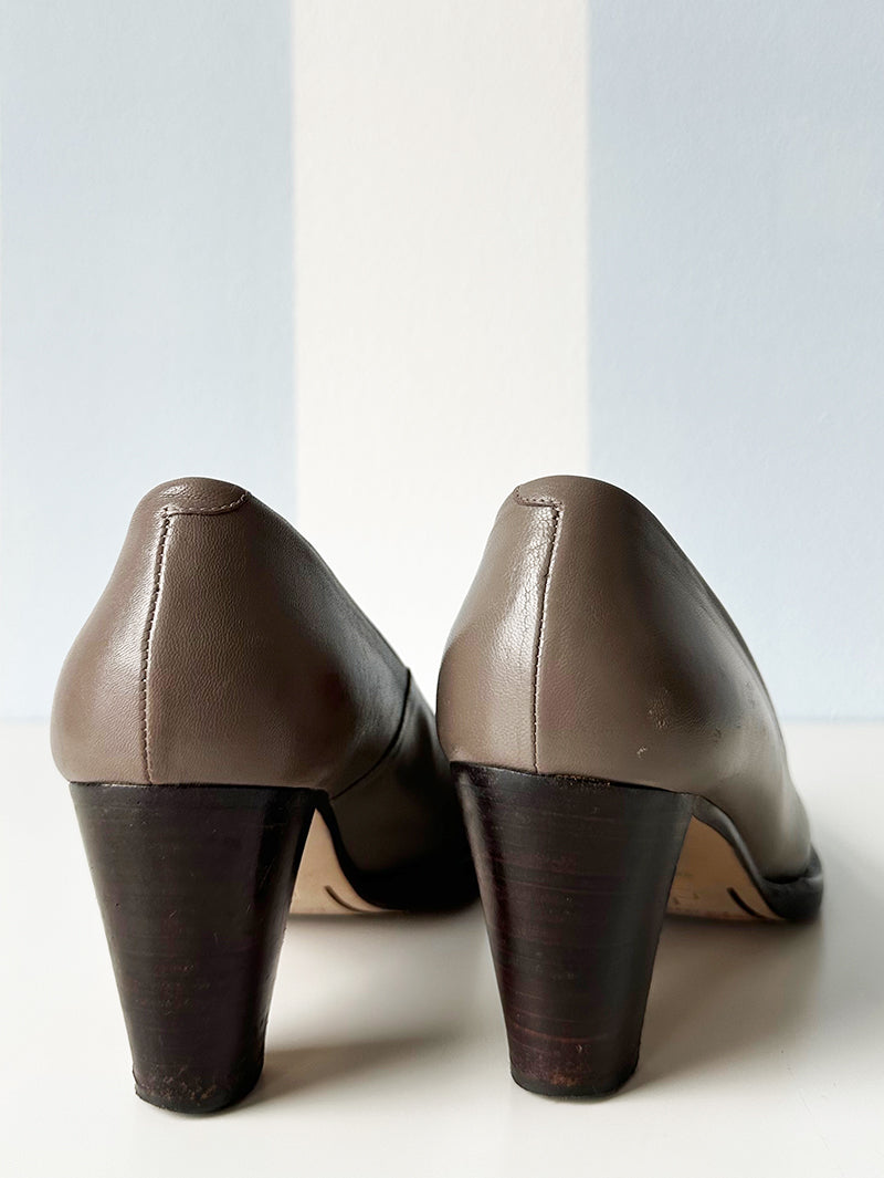 Taupe designer pumps | 38,5