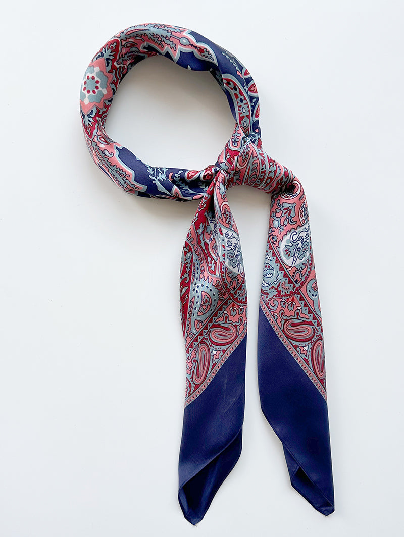 Zijden sjaal met paisley-motief