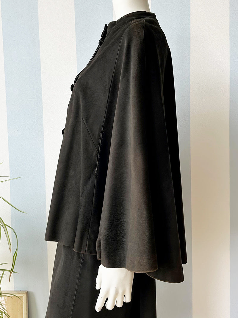 Zwart leren capeje