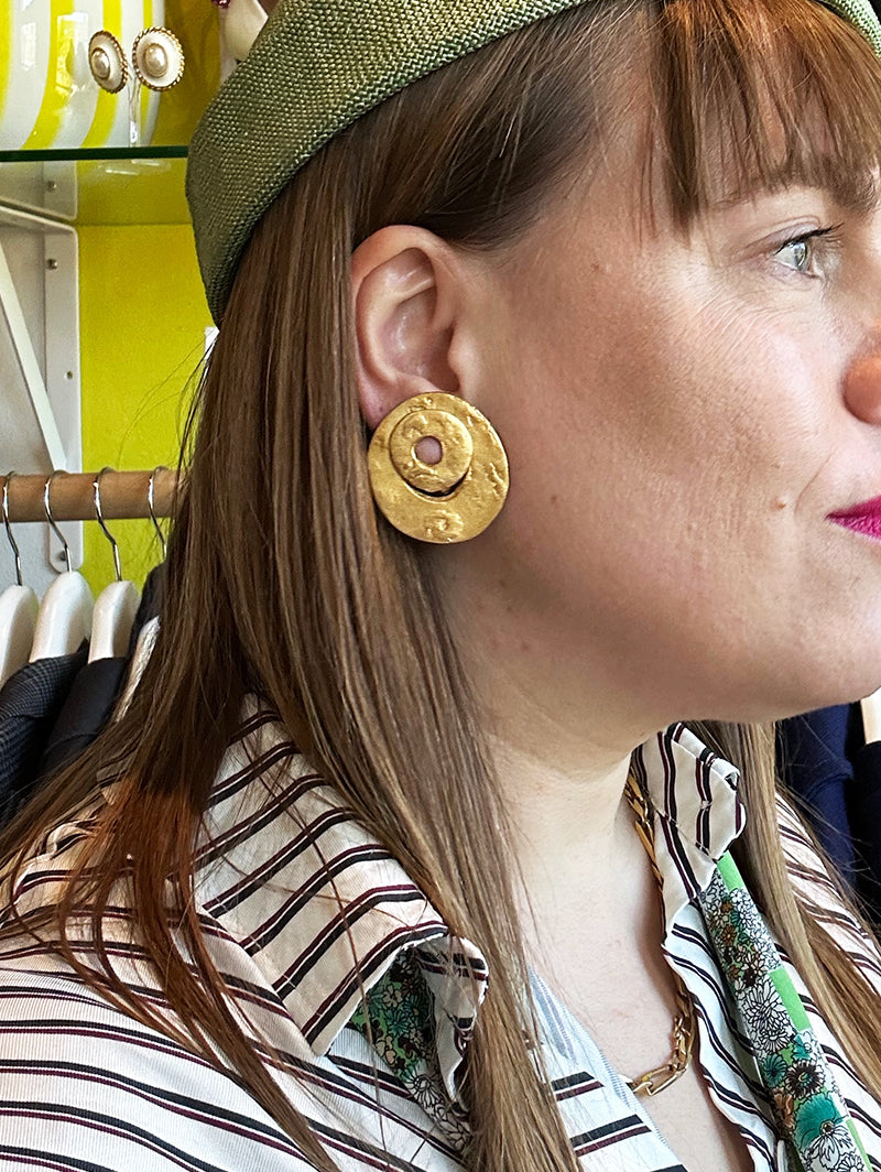 Vergulde designer clip oorbellen