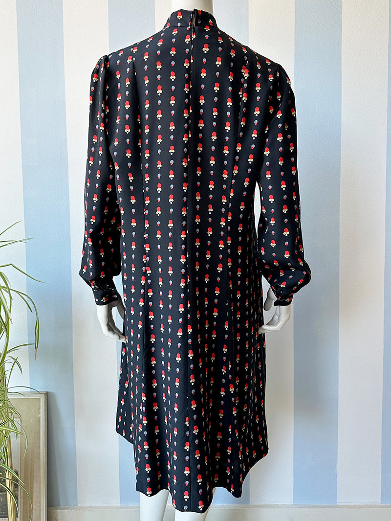 70s strikjurk avec dessin