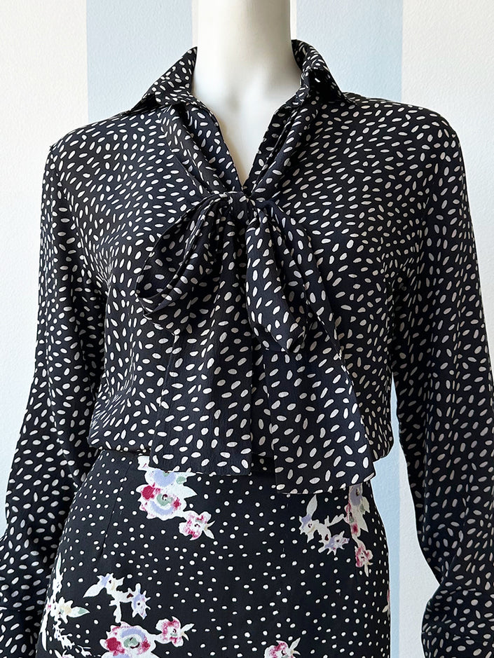 Zijden strikblouse