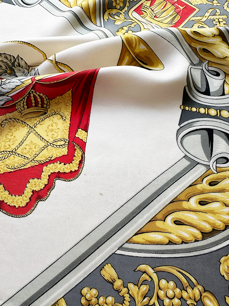 Zijden sjaal met wapen