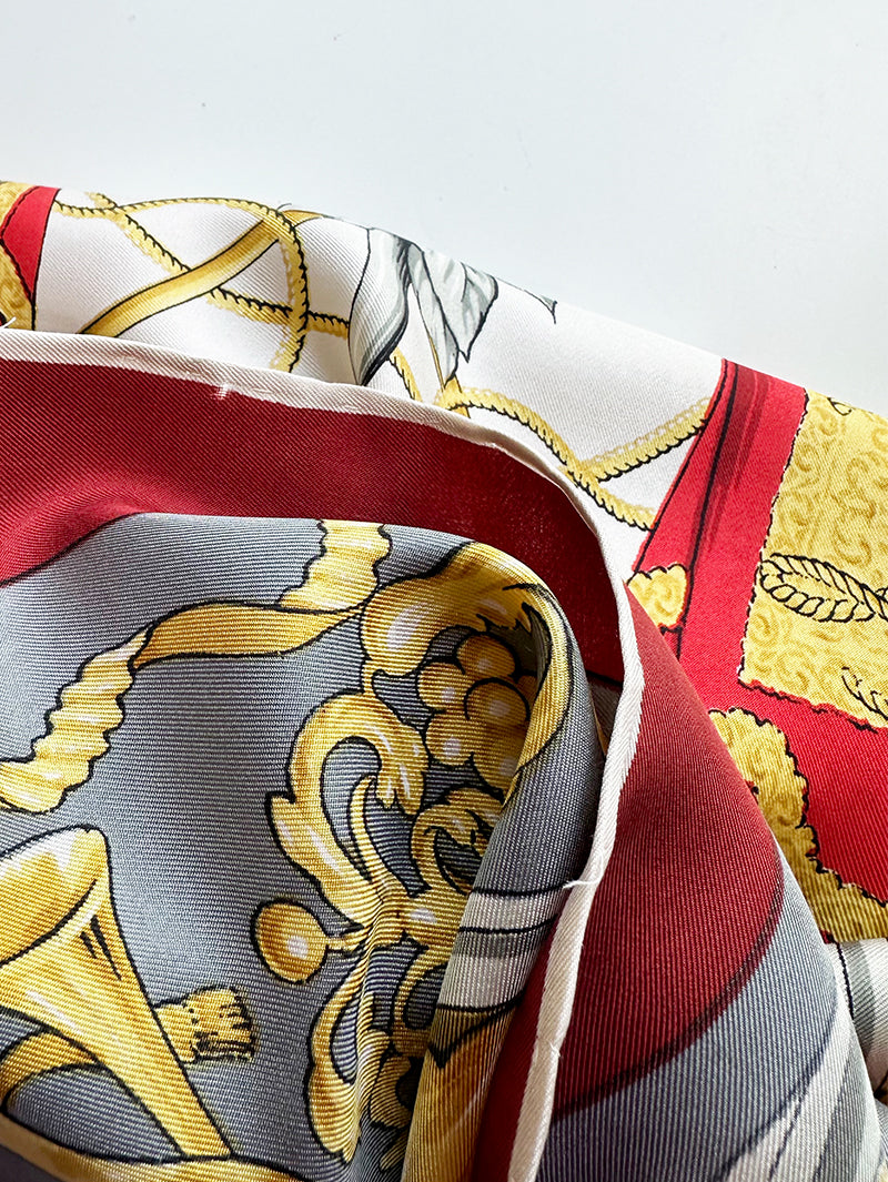 Zijden sjaal met wapen