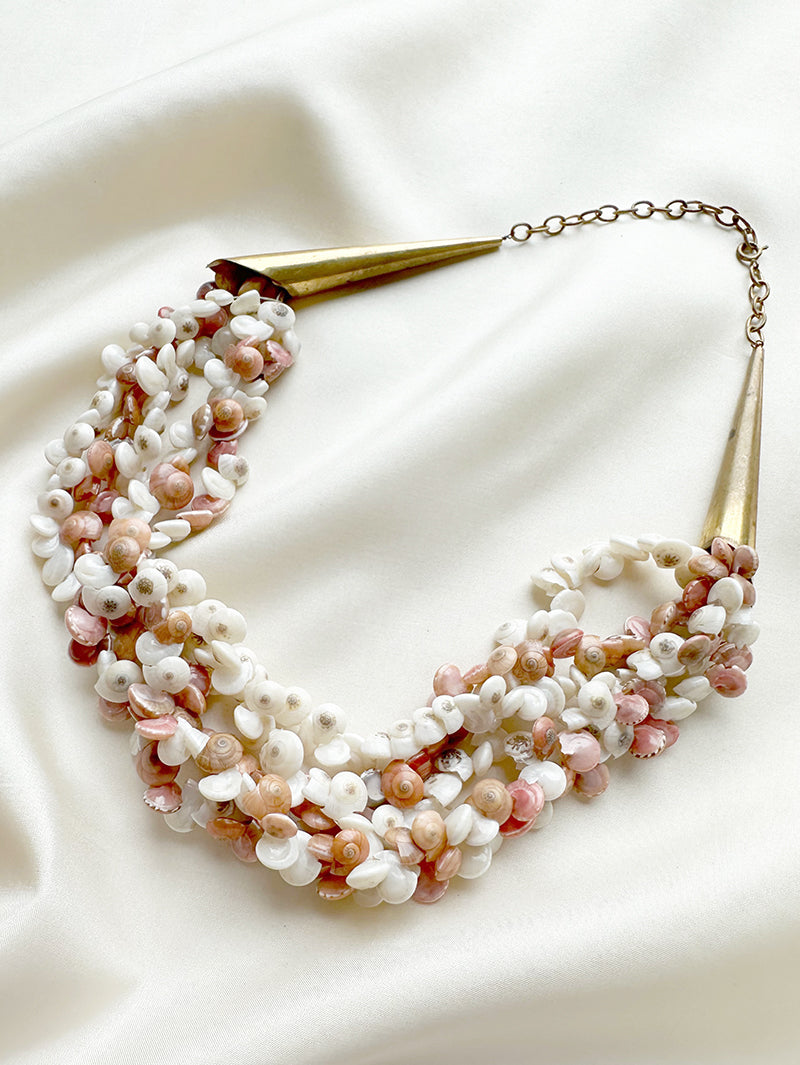 Ketting met kleine schelpjes