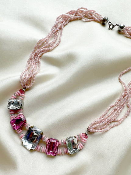 Roze collier met grote stenen