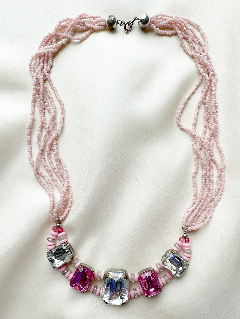 Roze collier met grote stenen
