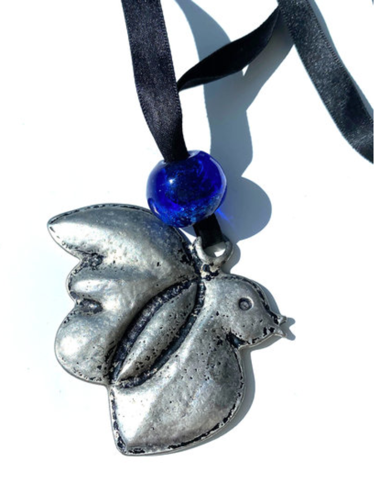 Verzilverde vogel ketting